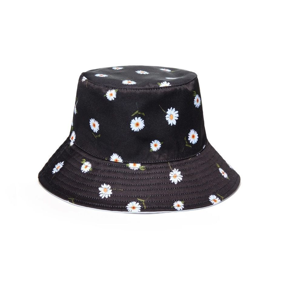 NWT Alice + Olivia Reversible Bucket Hat